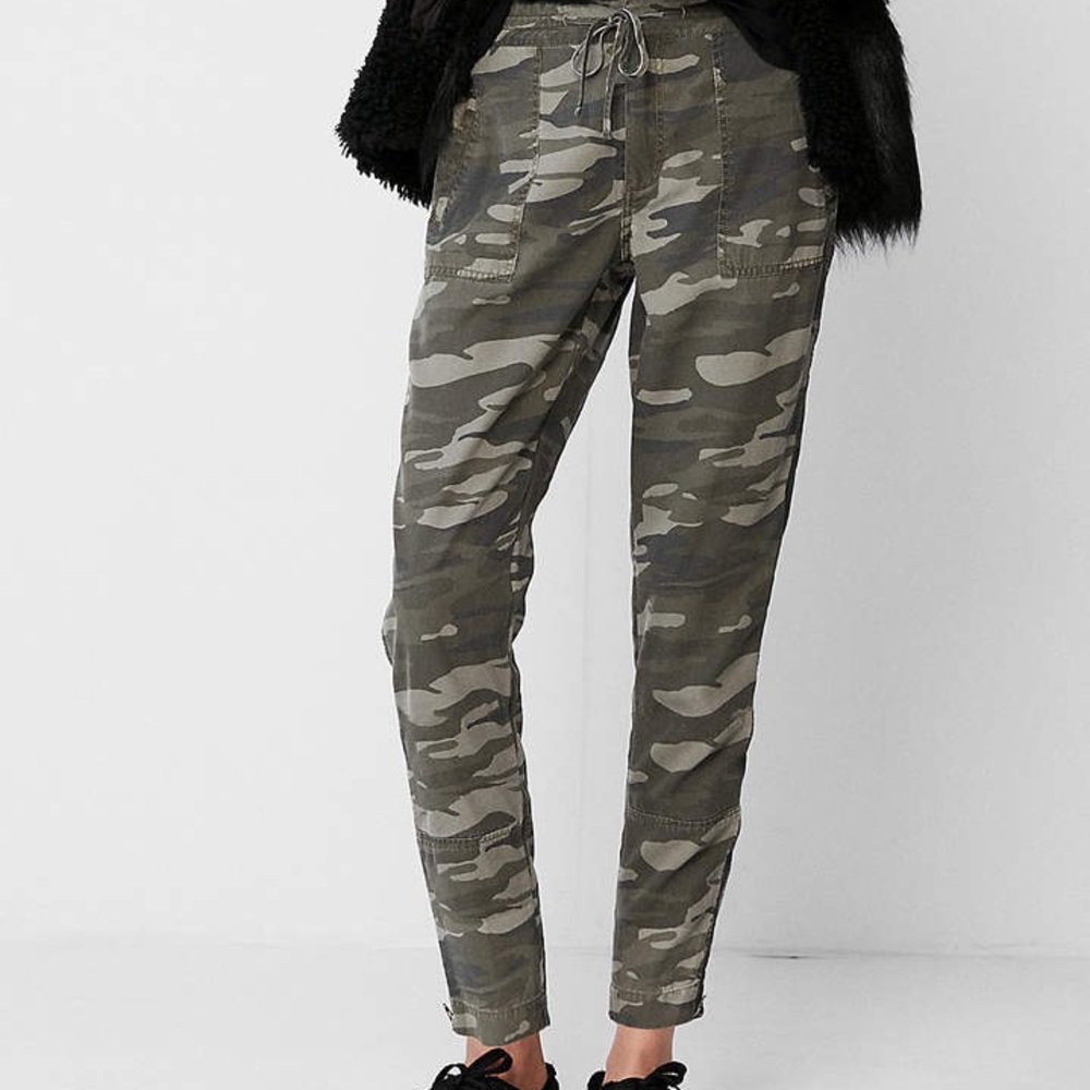 Express camo zip ankle joggers